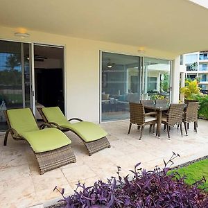 One-Bedroom Apartment Pool View